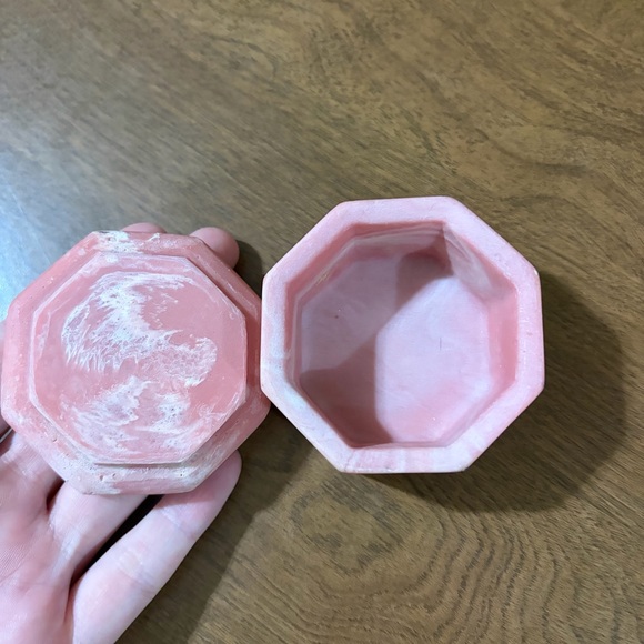 Vintage incolay trinket/jewelry box - Picture 5 of 5